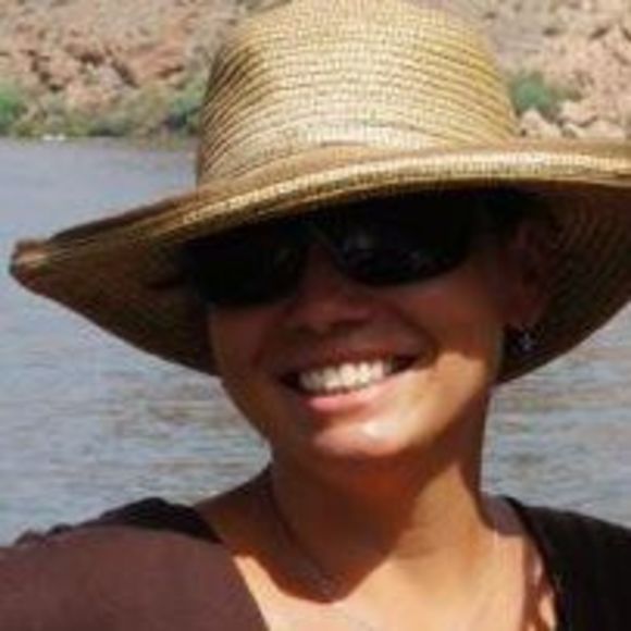 Meet your Posher, Kim - Picture 1 of 1